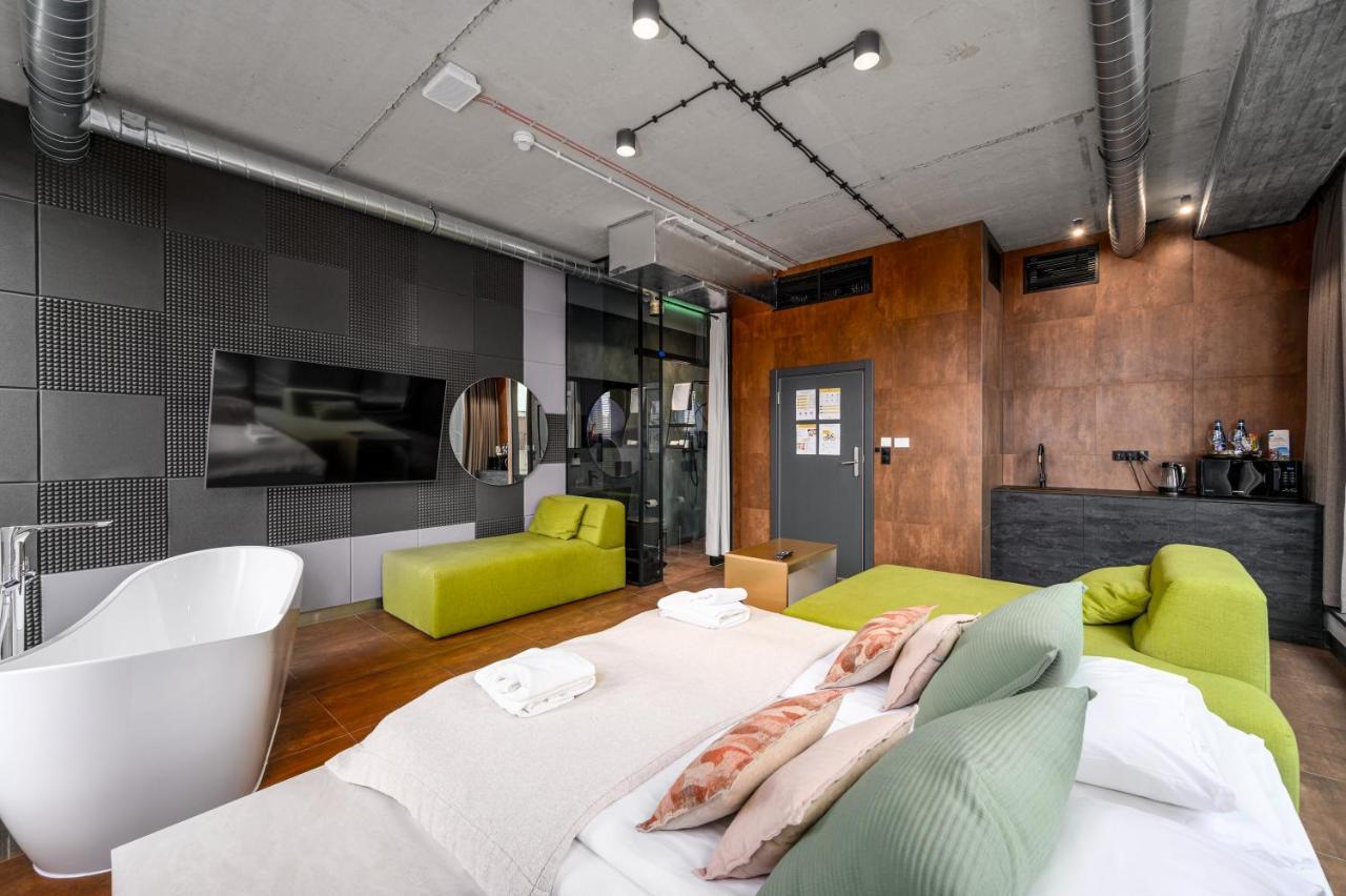 Apartment Rich